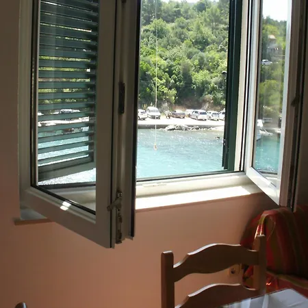 By The Sea Cove Donja Kruscica - Donja Krusica, Solta - 11146 * Грохоте