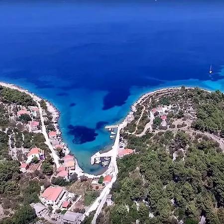 Apartment By The Sea Cove Donja Kruscica - Donja Krusica, Solta - 11146 *