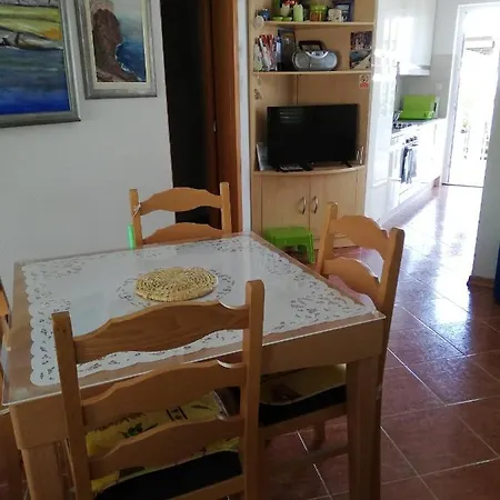 Apartment By The Sea Cove Donja Kruscica - Donja Krusica, Solta - 11146 *