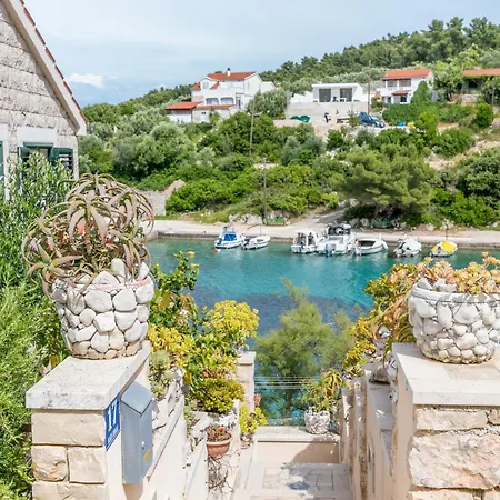 Апартаменты By The Sea Cove Donja Kruscica - Donja Krusica, Solta - 11146